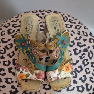 L'ATISTE Beige Sandals with Teal Floral Accent